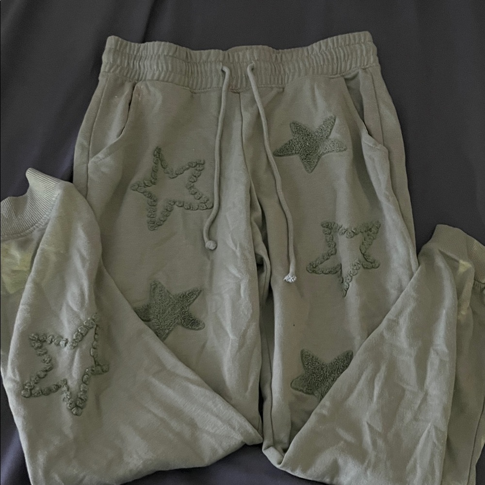 Olive & Oak Star Embroidered Joggers - Light Green